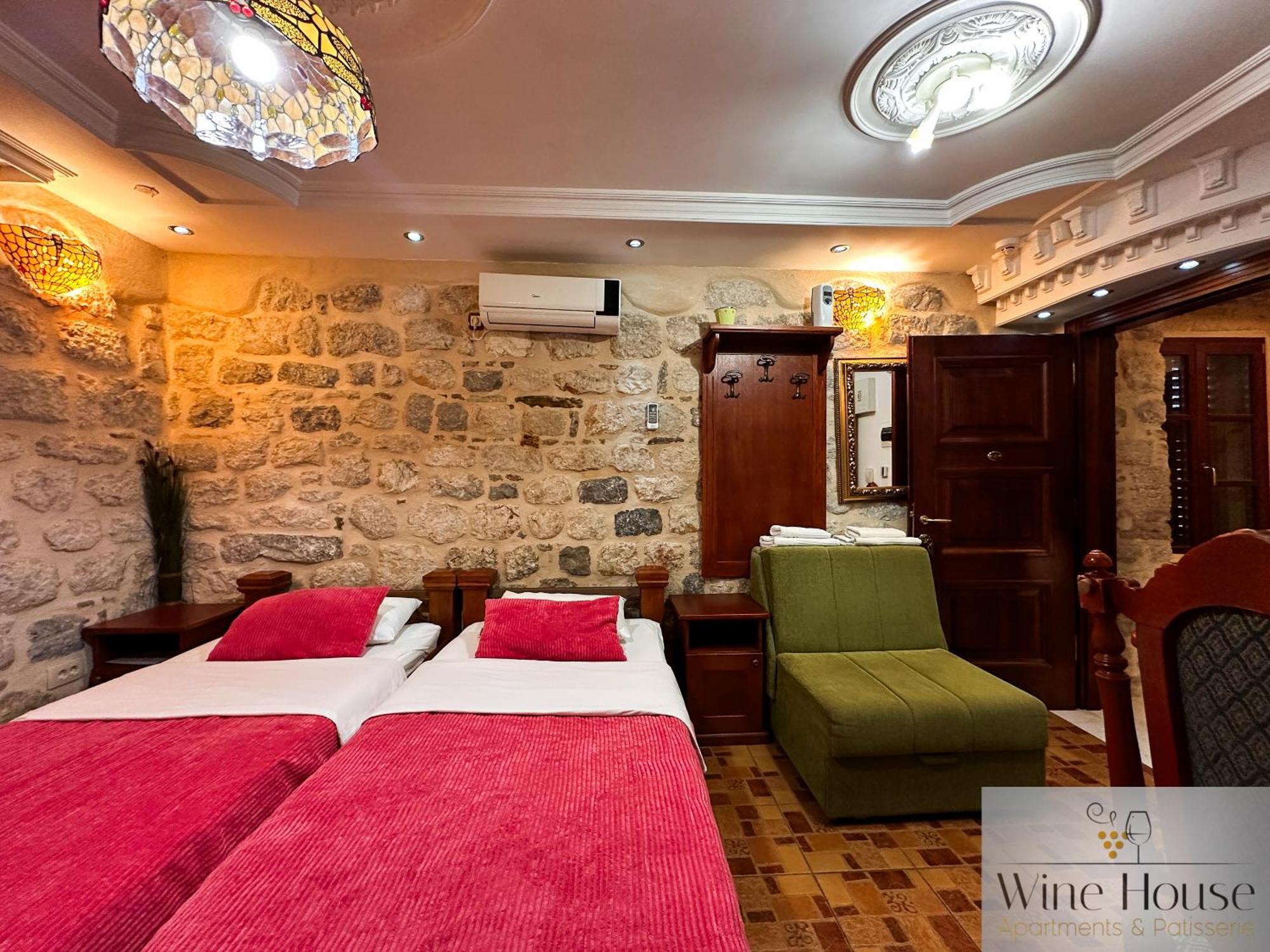 Apartments Wine House Old Town Kotor Dış mekan fotoğraf