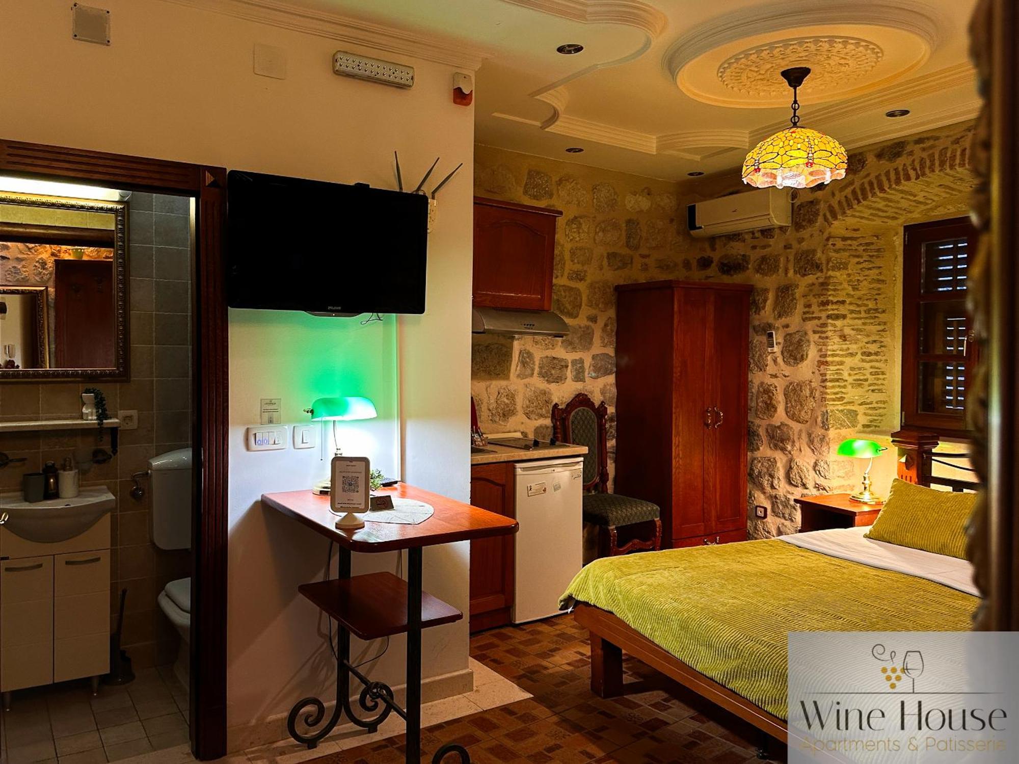Apartments Wine House Old Town Kotor Dış mekan fotoğraf