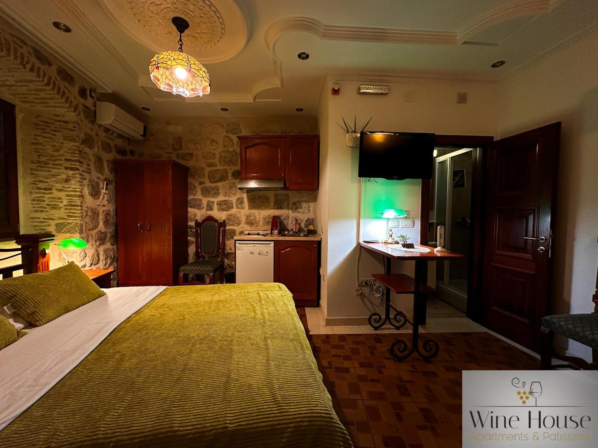 Apartments Wine House Old Town Kotor Dış mekan fotoğraf