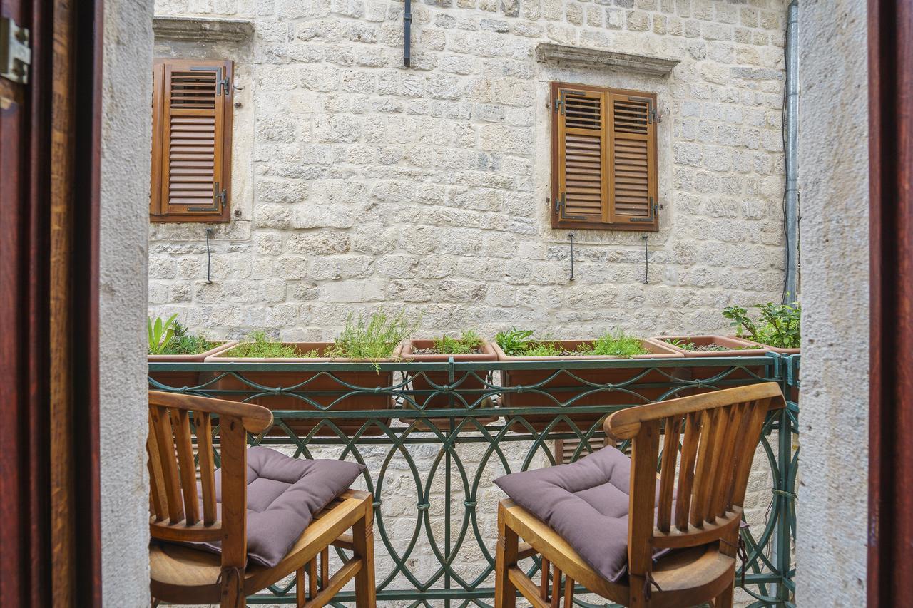 Apartments Wine House Old Town Kotor Dış mekan fotoğraf
